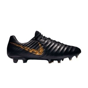 Nike Tiempo Legend 7 Elite FG size 2.5 Youth
Black Metallic Vivid Gold